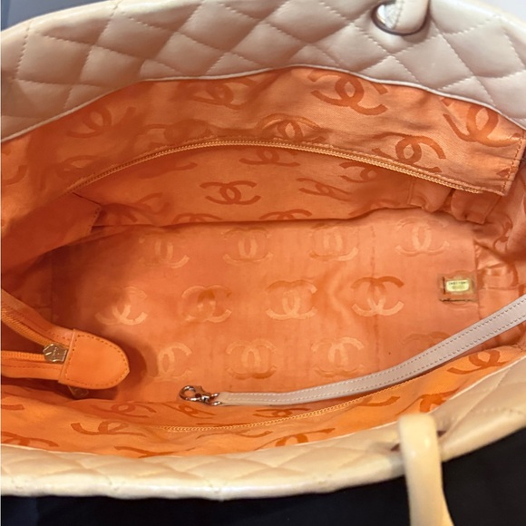 Chanel Quilted Tote Bag - Picture 3 of 5